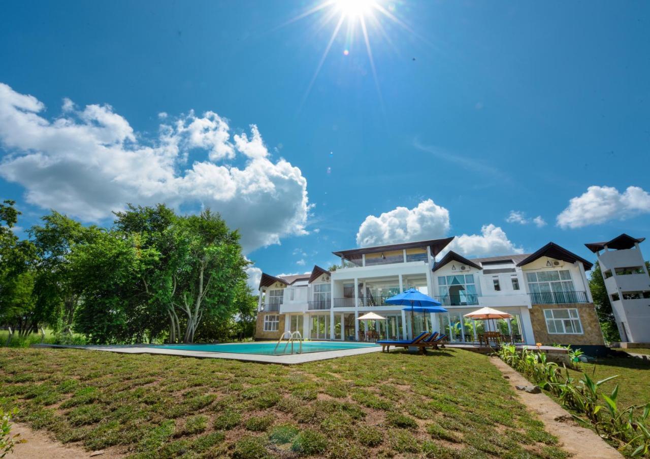 Subaseth Villa Anuradhapura Buitenkant foto