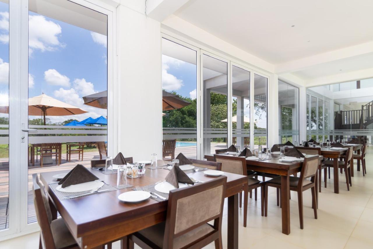 Subaseth Villa Anuradhapura Buitenkant foto